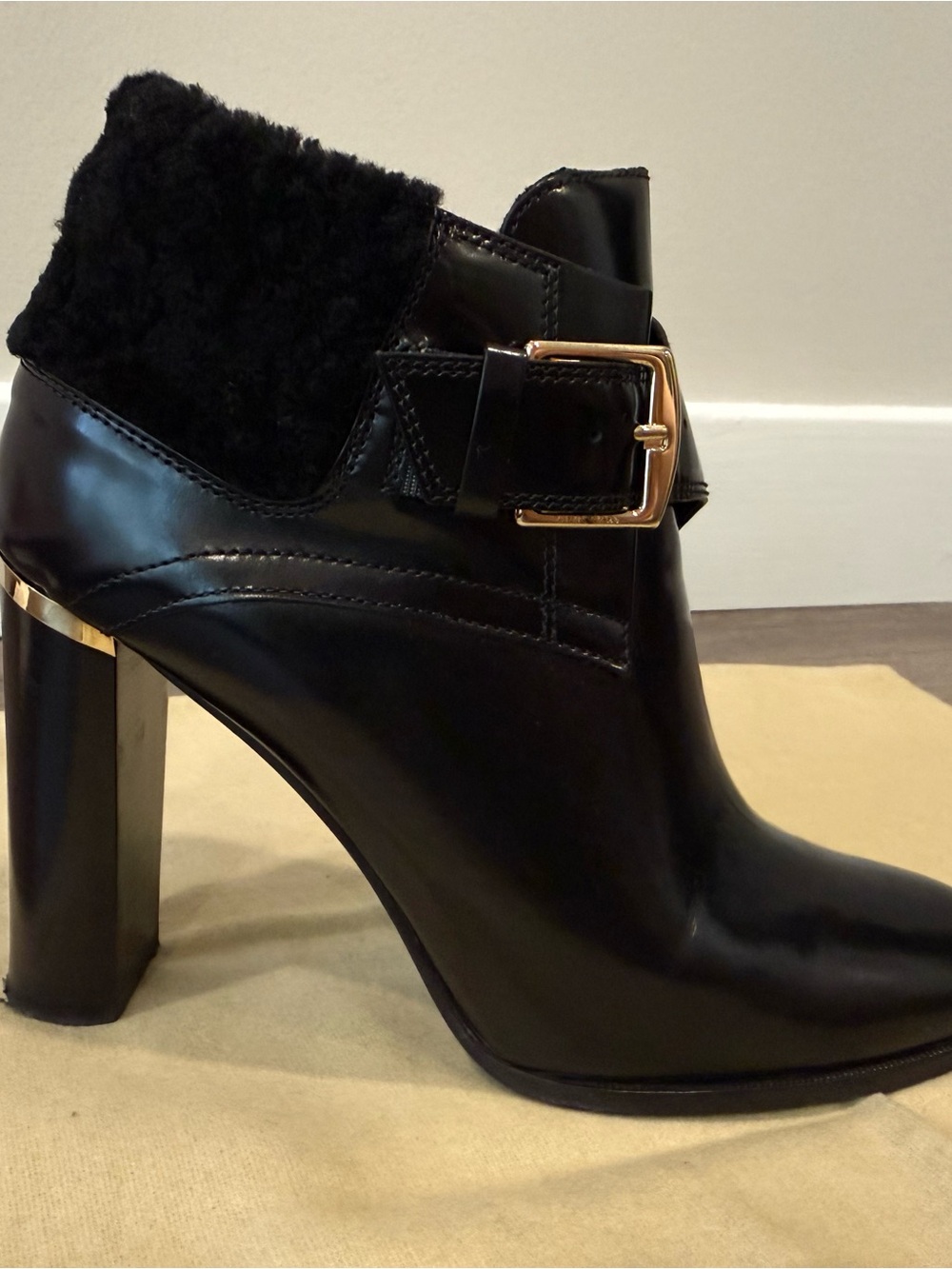 Burberry Black Leather Shearling-Cuff Buckle Ankle Booties - Picture 3 of 9